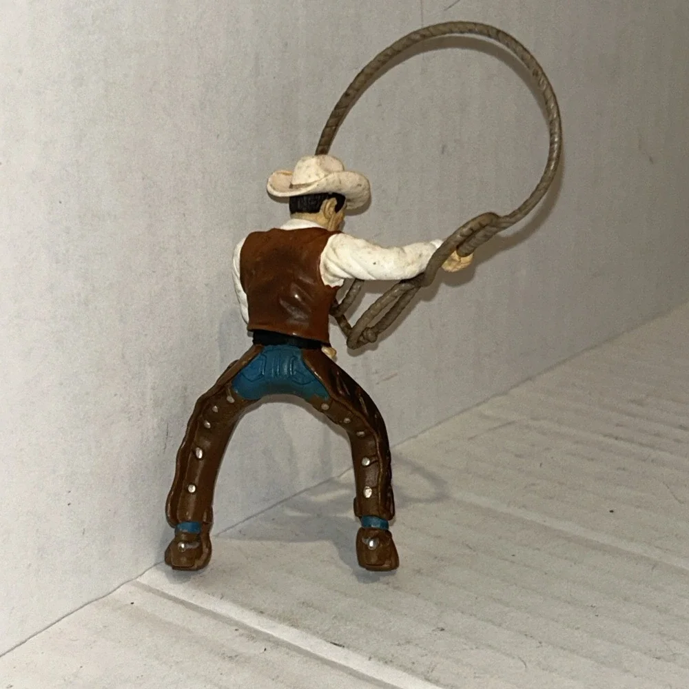 Schleich Wild West 70303: Cowboy with Lasso on Horse - HTF Cowboy Only A3